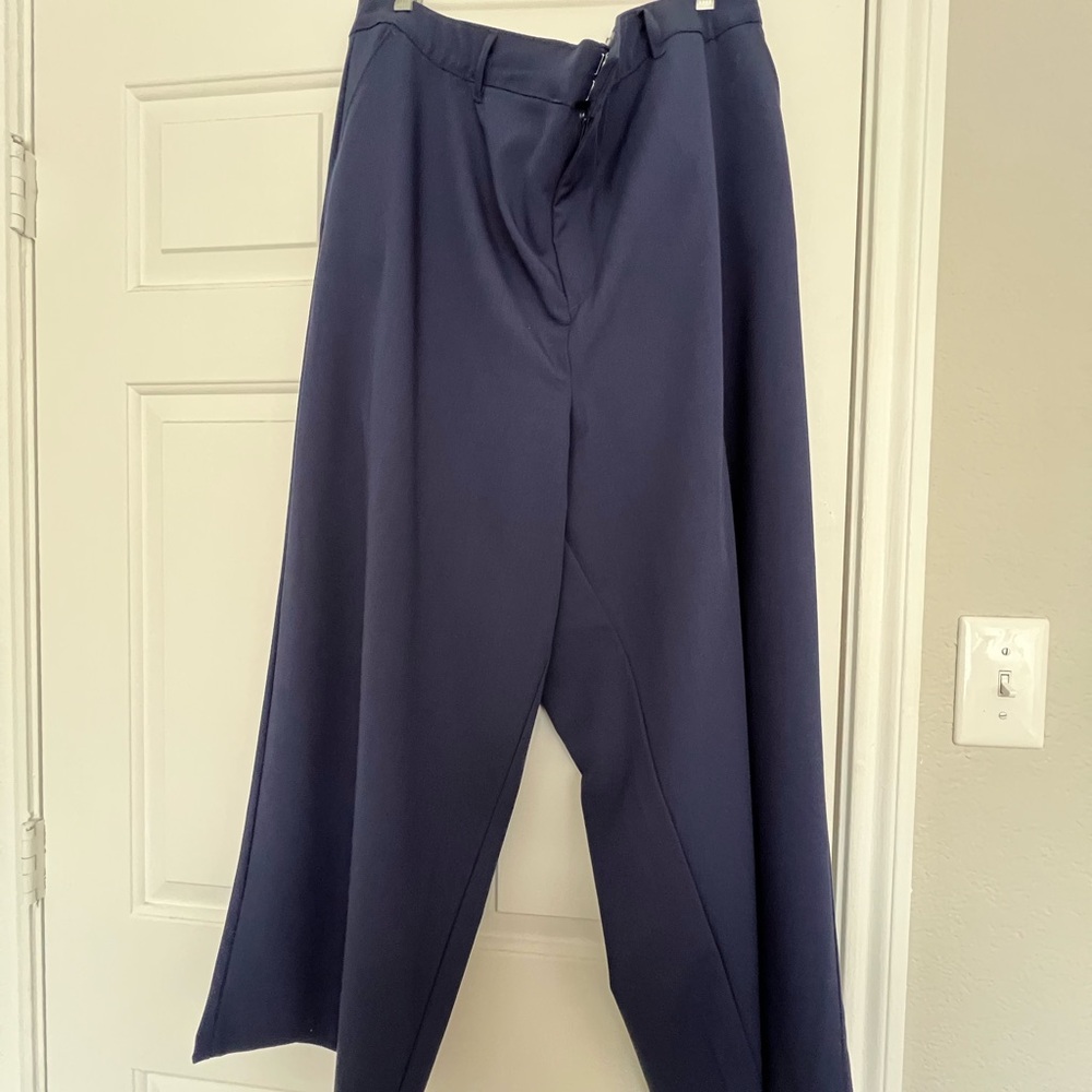 Navy wide leg trousers- never worn! 24S